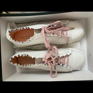 Kate spade ruffle Lyssa sneaker